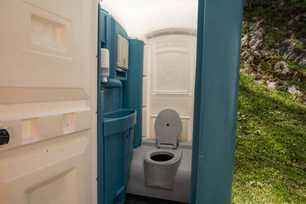 Portable Toilet Options We Offer in Indian Wells, CA